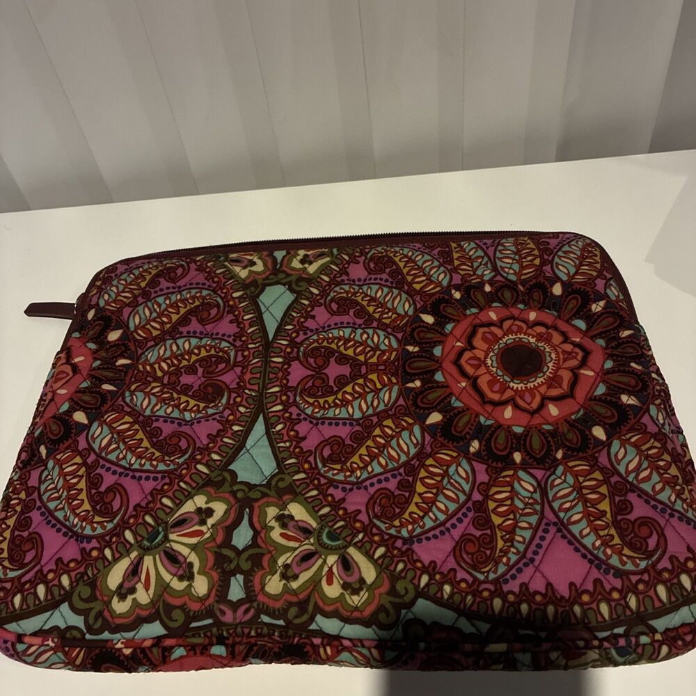 Vera Bradley Quilted Laptop Tote- Fuchsia Paisley- Purple Lining-EUC